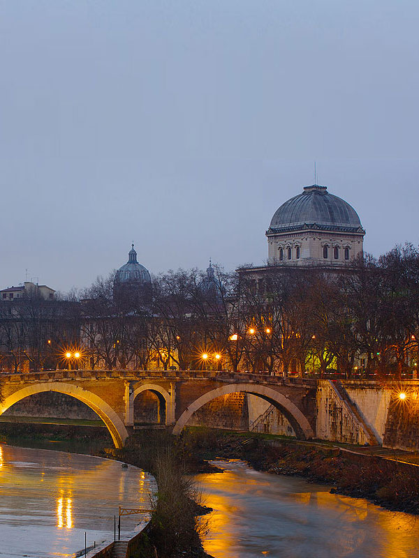 Guide Roma Etruria Roma Ghetto visto dal Tevere